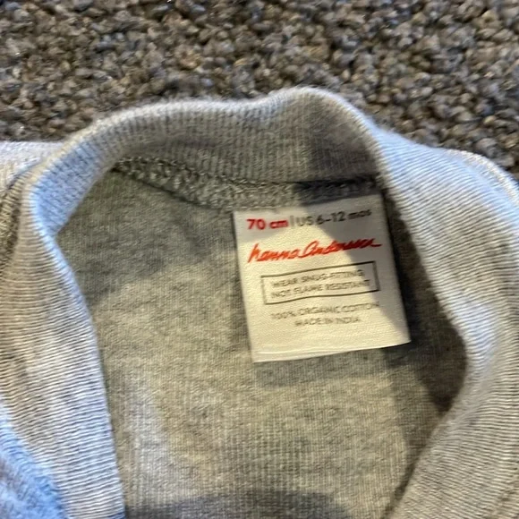 Like new! Snug fit Holiday pajamas from Hanna Andersson. Baby size 6-12 months - Picture 3 of 5